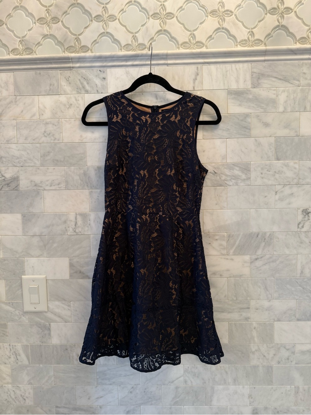 NWOT Banana Republic lace dress (navy)